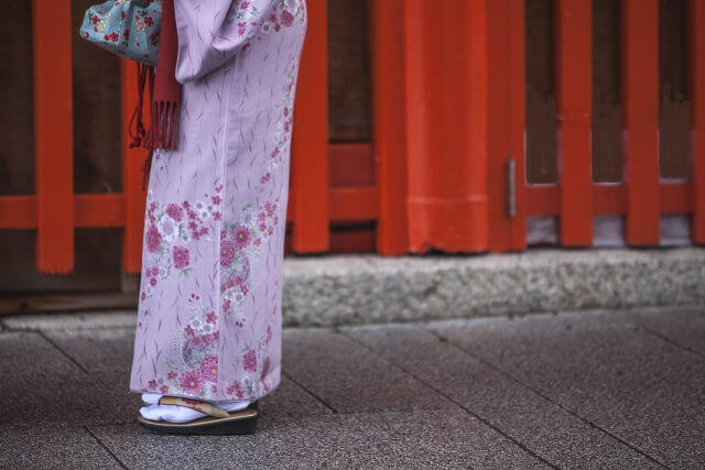 七五三お参りの着物…親が小紋はマナー違反？浮かないのは何色？柄は？
